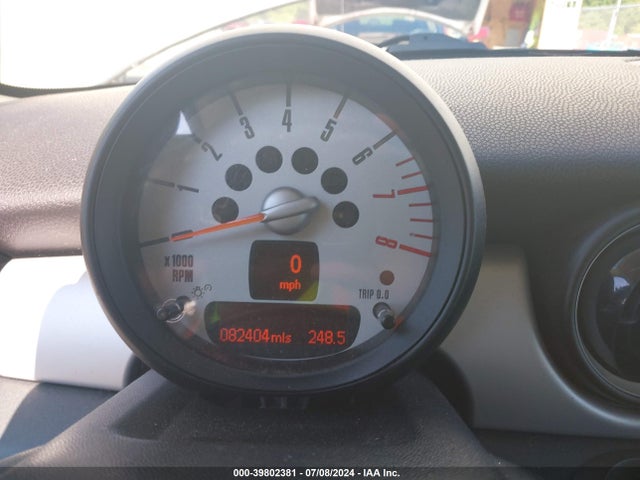 2011 MINI COOPER WMWSU3C57BT096441 Photo 6