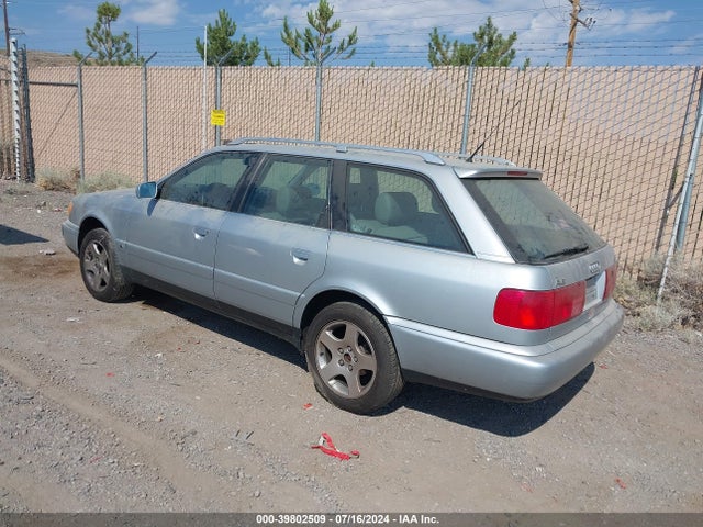 1997 AUDI A6 WAUJC84A3VN059774 Photo 2