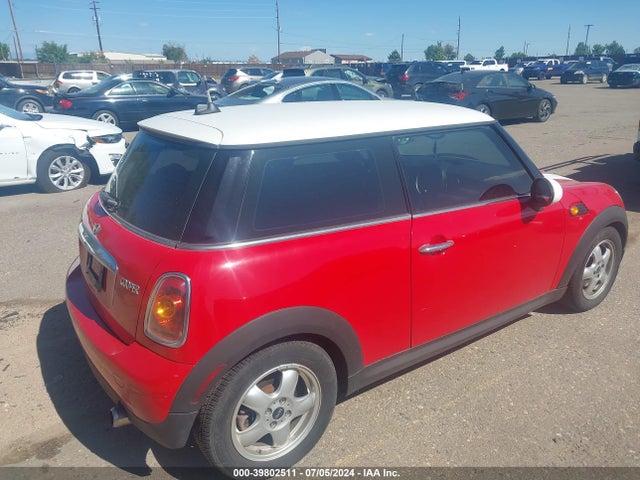 2008 MINI COOPER WMWMF33568TU68900 Photo 3