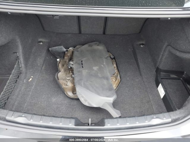 WBA8B9C58JEE82617 BMW 330I