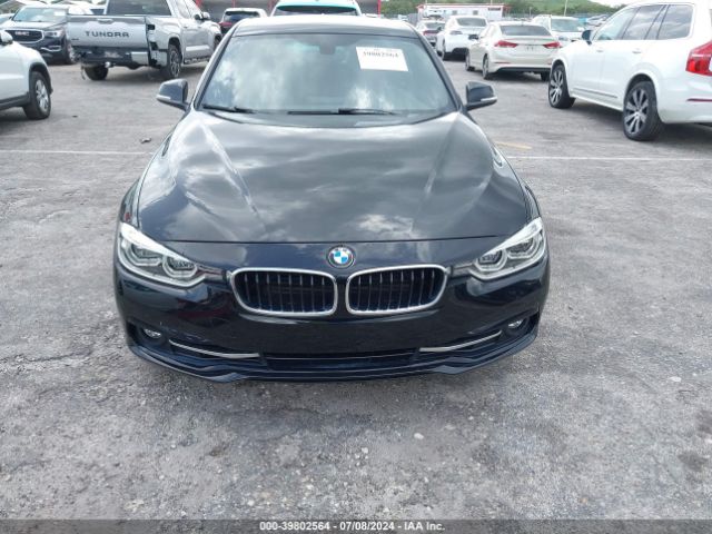 WBA8B9C58JEE82617 BMW 330I