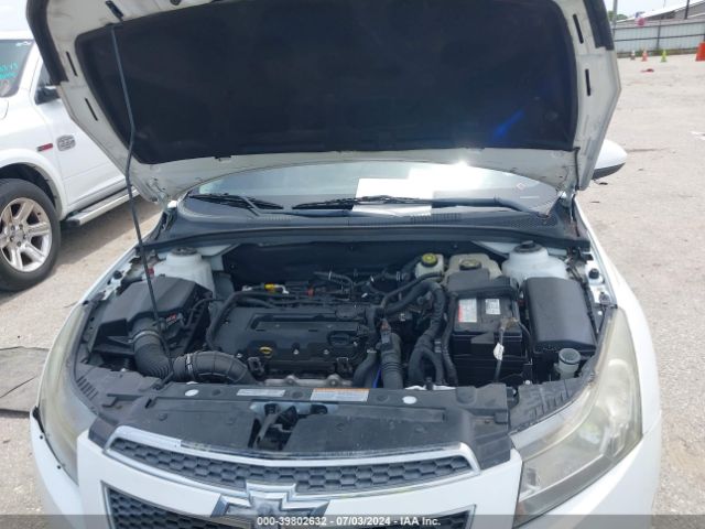 1G1PK5SBXE7358556 Chevrolet CRUZE LT