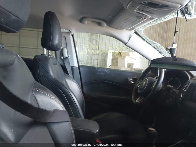 3C4NJDBBXKT630154 Jeep Compass Latitude 4x4