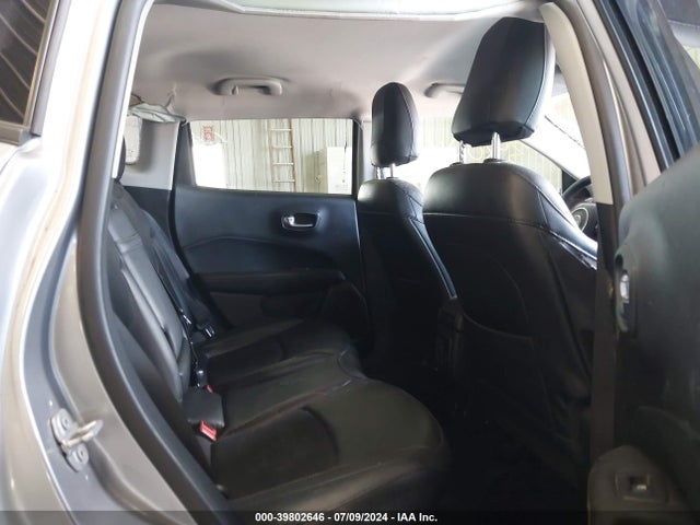 3C4NJDBBXKT630154 Jeep Compass Latitude 4x4