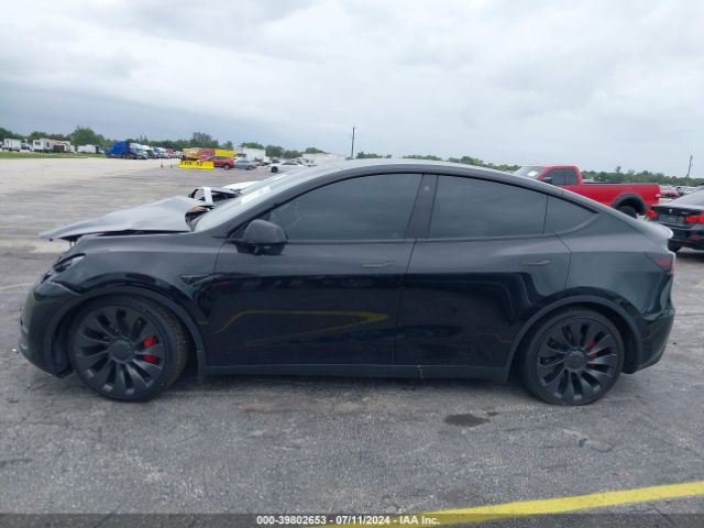 7SAYGDEF4NF463399 Tesla Model Y Performance Dual Motor All-wheel Drive