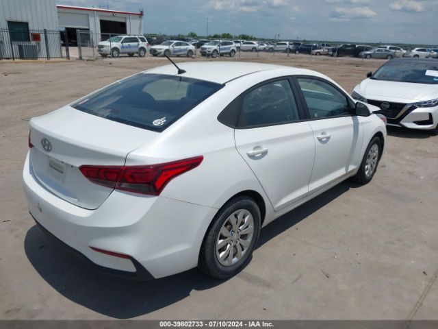 3KPC24A3XJE020885 Hyundai ACCENT SE