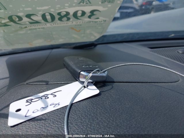 KNDERCAA5P7466870 KIA SELTOS EX