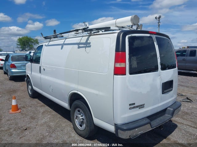 Chevrolet Express 2500 Work Van 2014 1GCWGFCAXE1914917 Image 3