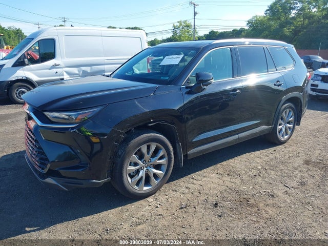 Toyota Grand Highlander Limited 2024 5TDAAAB55RS006113 Image 2