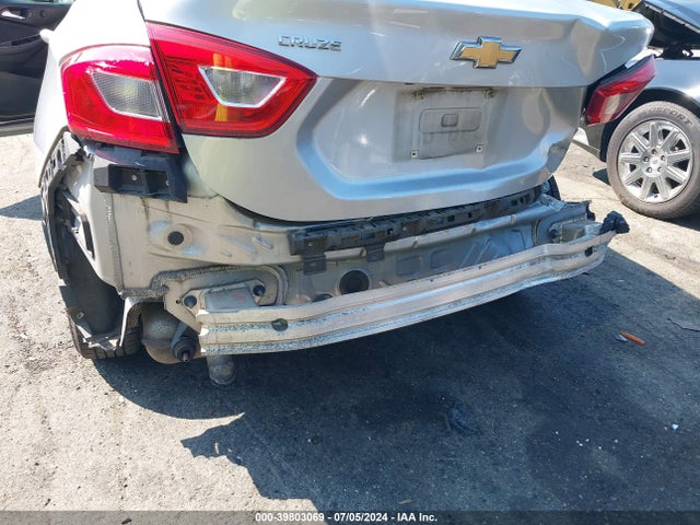 Chevrolet Cruze Ls Auto 2018 1G1BC5SM5J7224881 Image 6