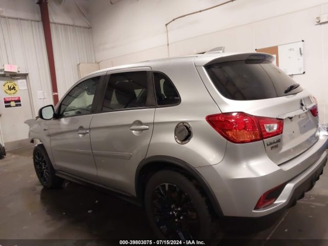 JA4AR3AU1JZ029981 Mitsubishi Outlander Sport 2.0 Le