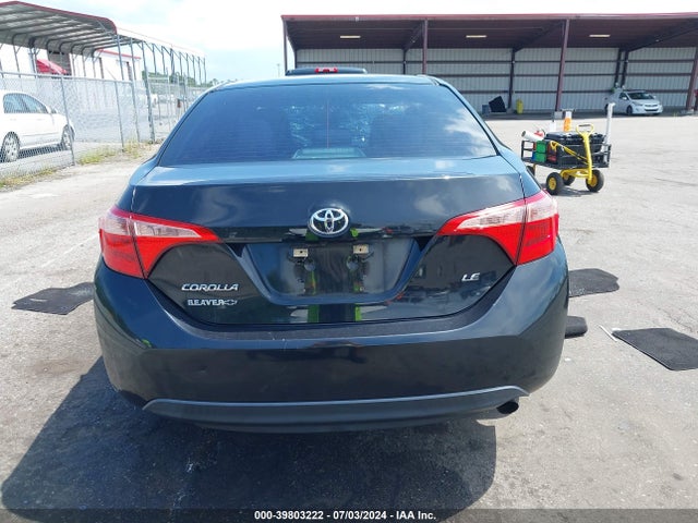 Toyota COROLLA LE 2018 5YFBURHE5JP741432 Image 16