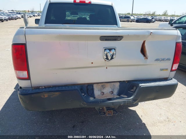 1C6RR7KGXJS206987 RAM 1500 Tradesman  4x4 5'7 Box