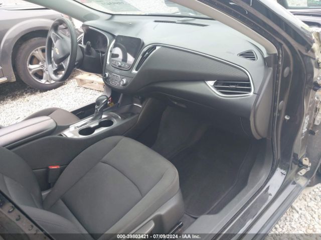 2021 CHEVROLET MALIBU 1G1ZD5ST8MF067683 Photo 4