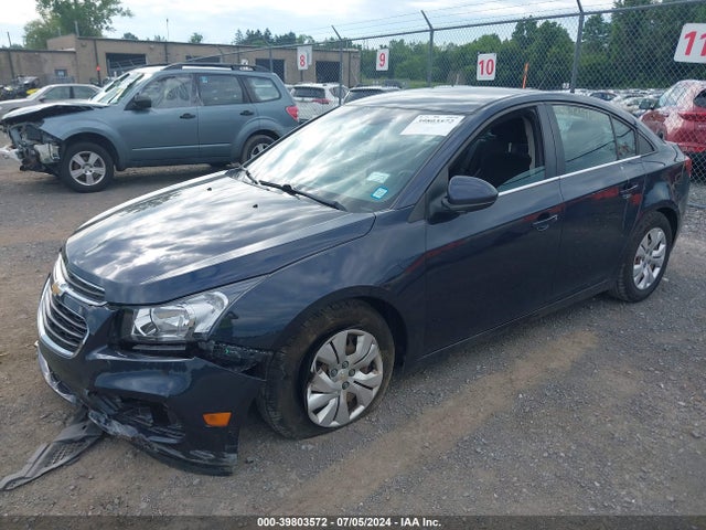 Chevrolet Cruze 1lt Auto 2015 1G1PC5SB8F7288182 Image 2