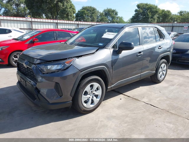Toyota RAV4 LE 2019 JTMH1RFV5KD038746 Image 2