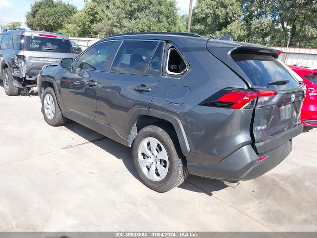 Toyota RAV4 LE 2019 JTMH1RFV5KD038746 Image 3