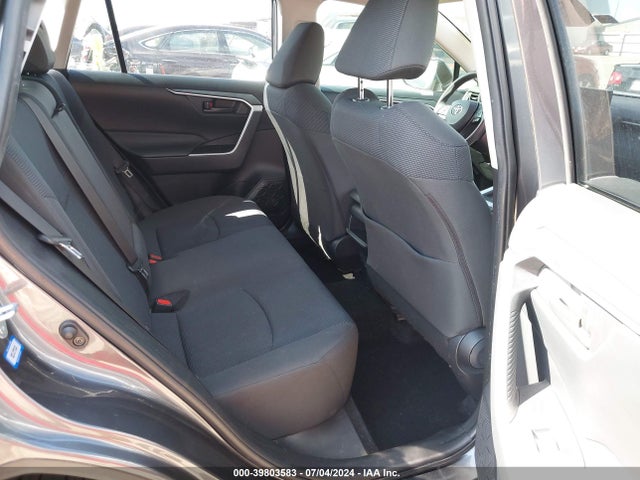 Toyota RAV4 LE 2019 JTMH1RFV5KD038746 Image 8