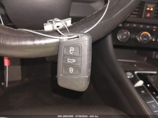 3VWE57BU5KM083244 Volkswagen Jetta 1.4t Sel