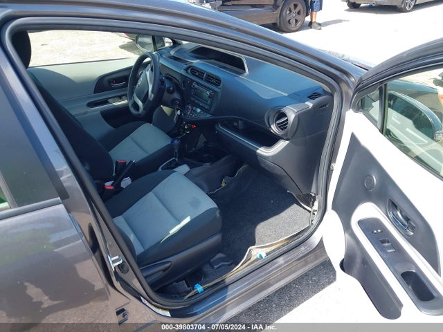 Toyota Prius C Two 2014 JTDKDTB32E1085480 Image 5