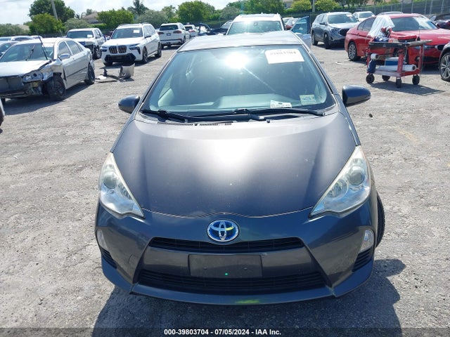 Toyota Prius C Two 2014 JTDKDTB32E1085480 Image 6