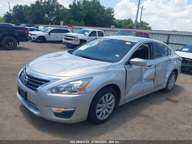 Nissan Altima 2.5 S 2015 1N4AL3AP1FN304173 Image 2