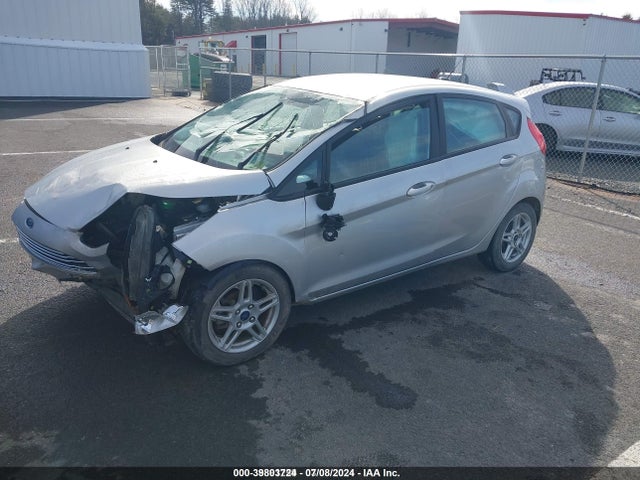 Ford FIESTA SE 2019 3FADP4EJ2KM155208 Image 2