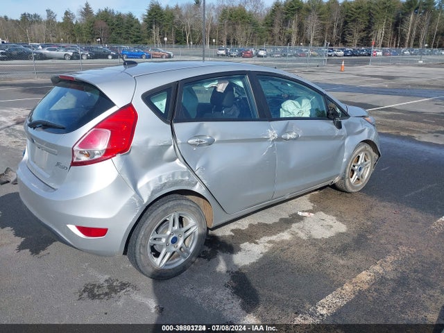 Ford FIESTA SE 2019 3FADP4EJ2KM155208 Image 4