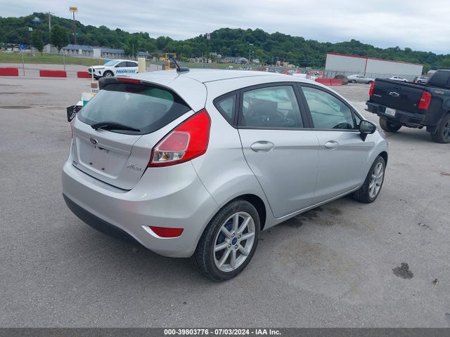 Ford FIESTA SE 2019 3FADP4EJXKM123350 Image 4
