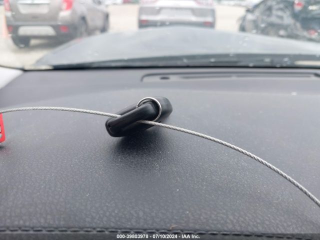 2T1BURHE5EC217011 Toyota Corolla Le Plus