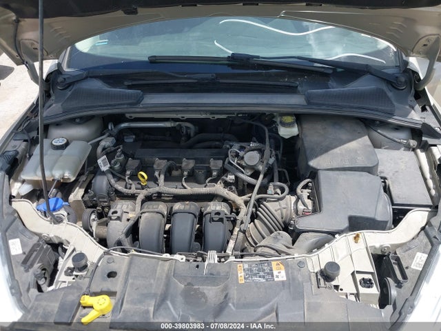 Ford FOCUS SE 2017 1FADP3F24HL204632 Image 10