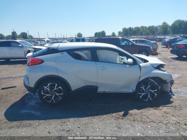 NMTKHMBX2JR051998 Toyota C-HR XLE