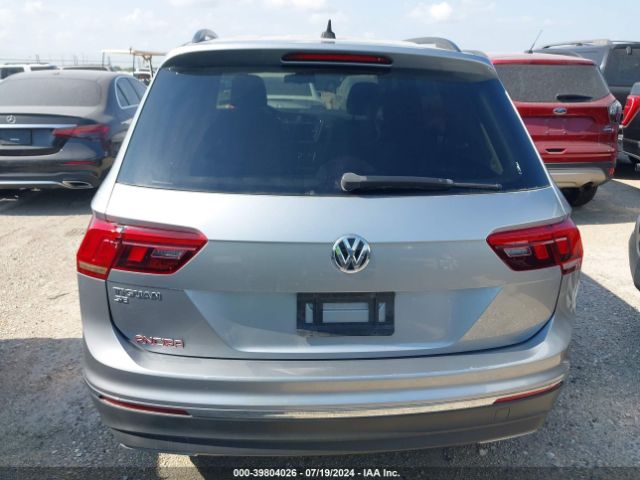 3VV3B7AX5LM073220 Volkswagen Tiguan