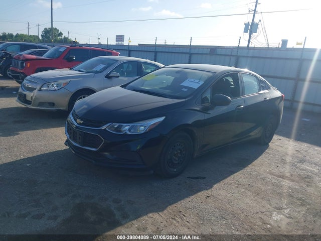 Chevrolet Cruze Ls Auto 2018 1G1BC5SM6J7180602 Image 2