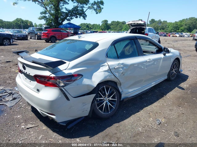 Toyota CAMRY SE 2024 4T1G11BK6RU121956 Image 4