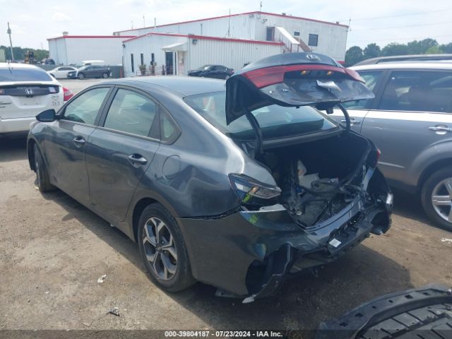 3KPF24AD2ME268834 KIA Forte Lxs