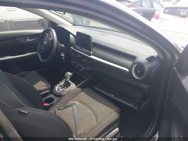 3KPF24AD2ME268834 KIA Forte Lxs