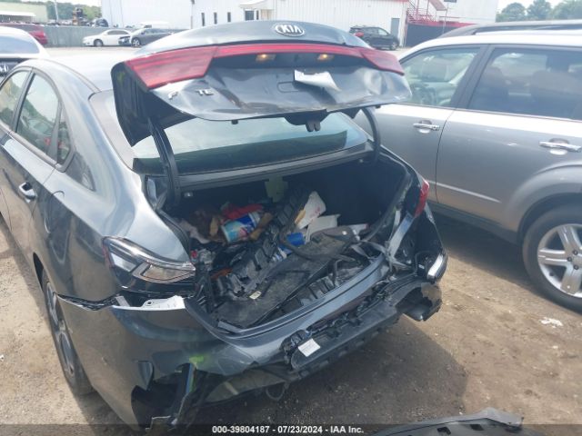 3KPF24AD2ME268834 KIA Forte Lxs