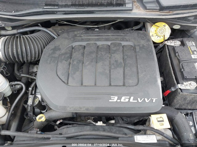 2C4RC1CG0GR138215 Chrysler Town & Country Touring-l Anniversary Edition