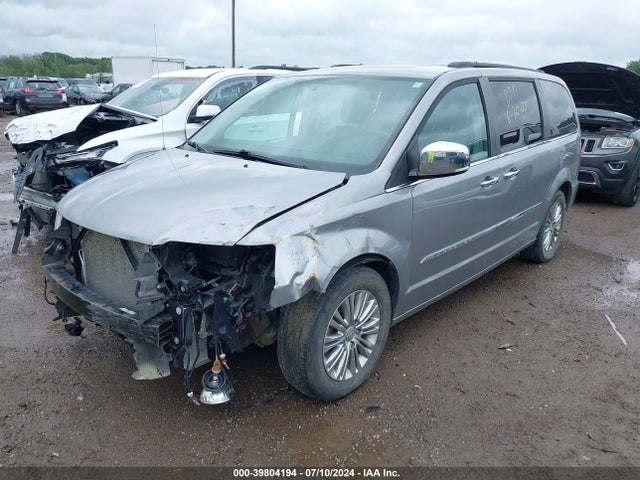 2C4RC1CG0GR138215 Chrysler Town & Country Touring-l Anniversary Edition