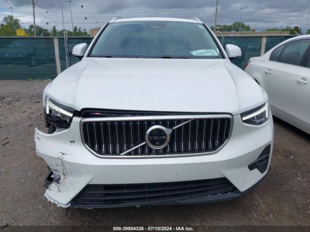 YV4L12UE9P2048023 Volvo Xc40 B5 Plus Bright Theme