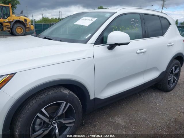 YV4L12UE9P2048023 Volvo Xc40 B5 Plus Bright Theme