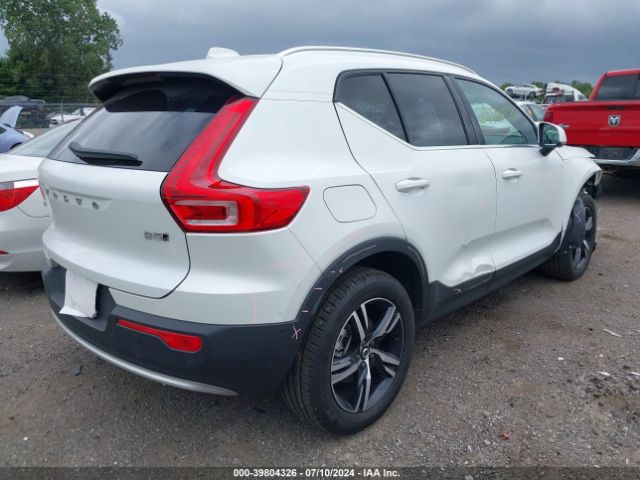 YV4L12UE9P2048023 Volvo Xc40 B5 Plus Bright Theme