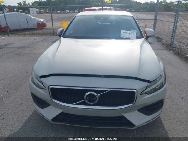 7JR102FK0KG000679 Volvo S60 T5 Momentum