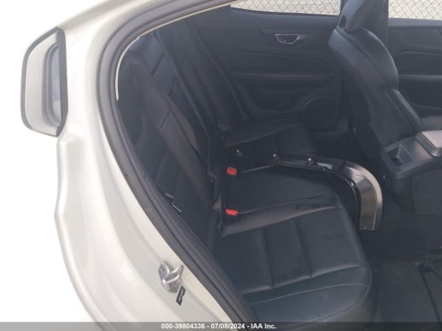 7JR102FK0KG000679 Volvo S60 T5 Momentum