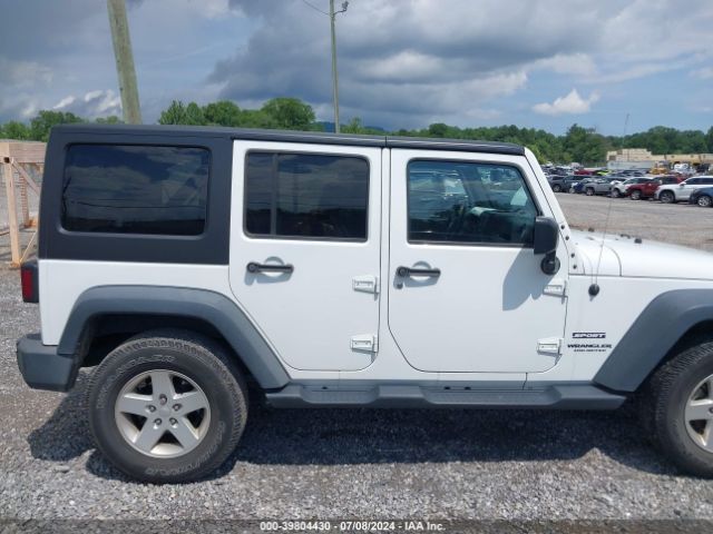1C4BJWDG5FL545893 Jeep Wrangler Unlimited Sport