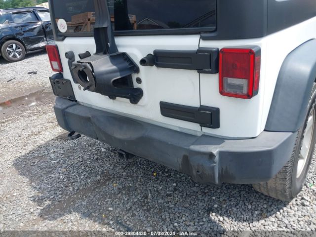 1C4BJWDG5FL545893 Jeep Wrangler Unlimited Sport
