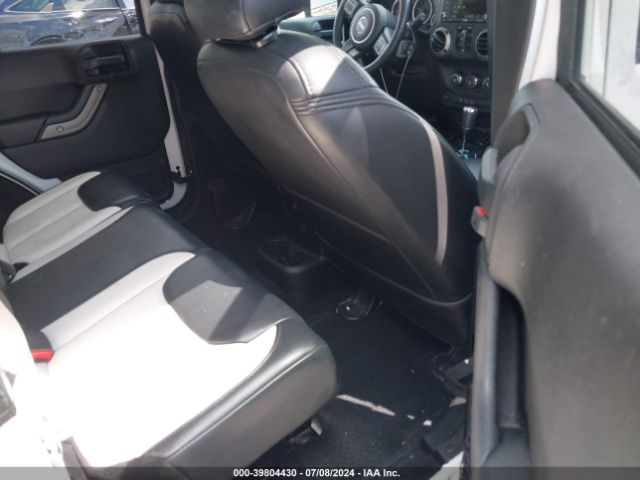 1C4BJWDG5FL545893 Jeep Wrangler Unlimited Sport