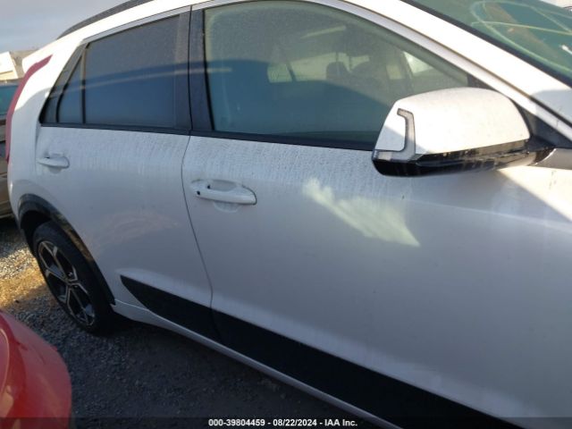 KNDCR3LE4P5080508 KIA Niro Ex Touring