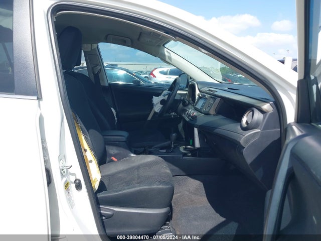 Toyota RAV4 LE 2015 2T3ZFREV0FW178767 Image 5